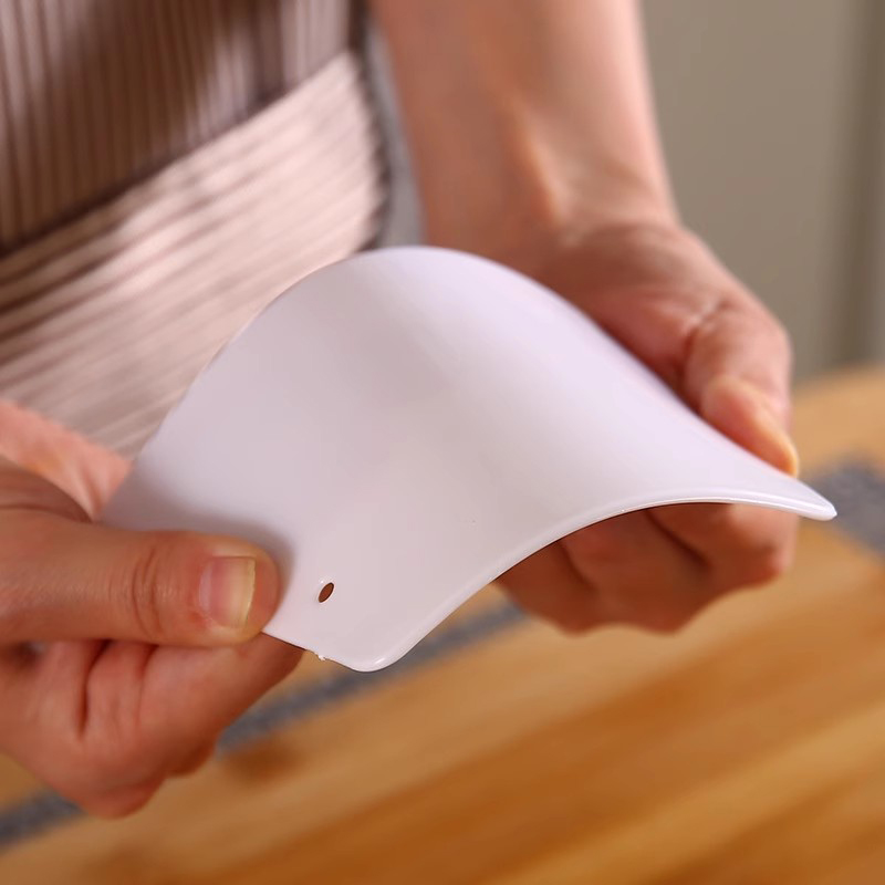 1 шт. полезные изогнутые лопат – обзор и цена Dough Scraper Curved